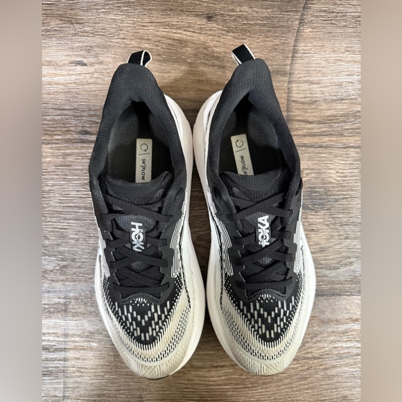 Hoka Skyflow Women’s Athletic Sneakers Sz 8.5 - Picture 8 of 12